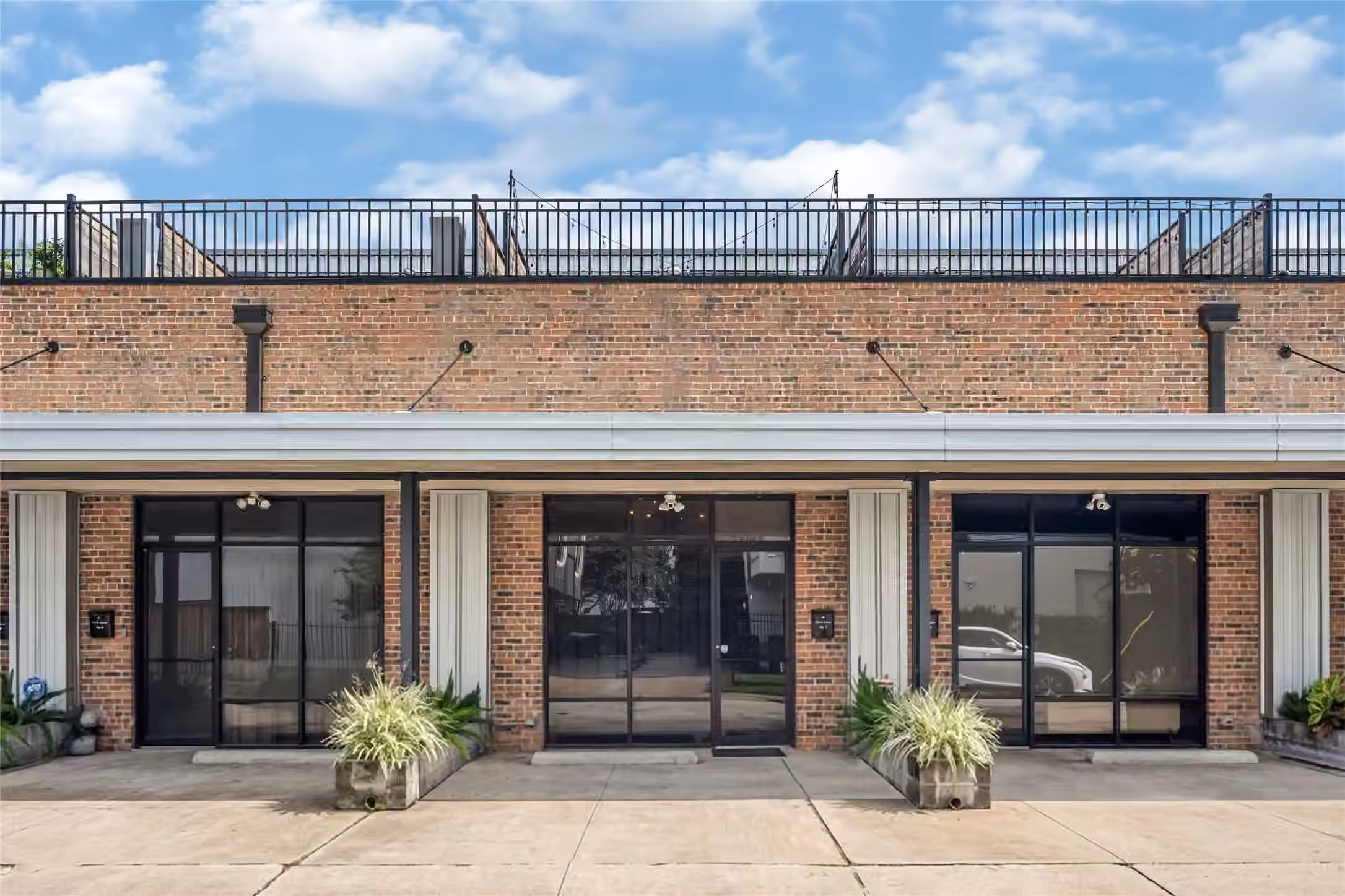 Photo 3 of 1601 W Webster Street 7, Houston, TX