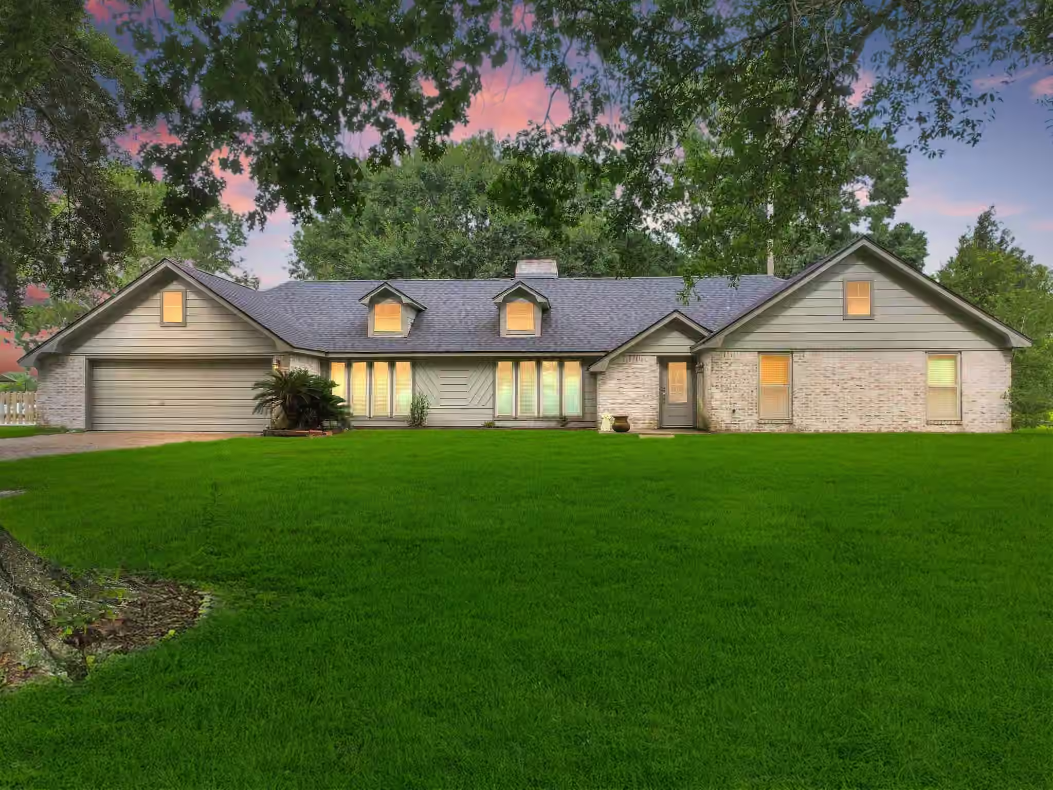 Photo of 829 S Van Ostrand Avenue, Winnie, TX