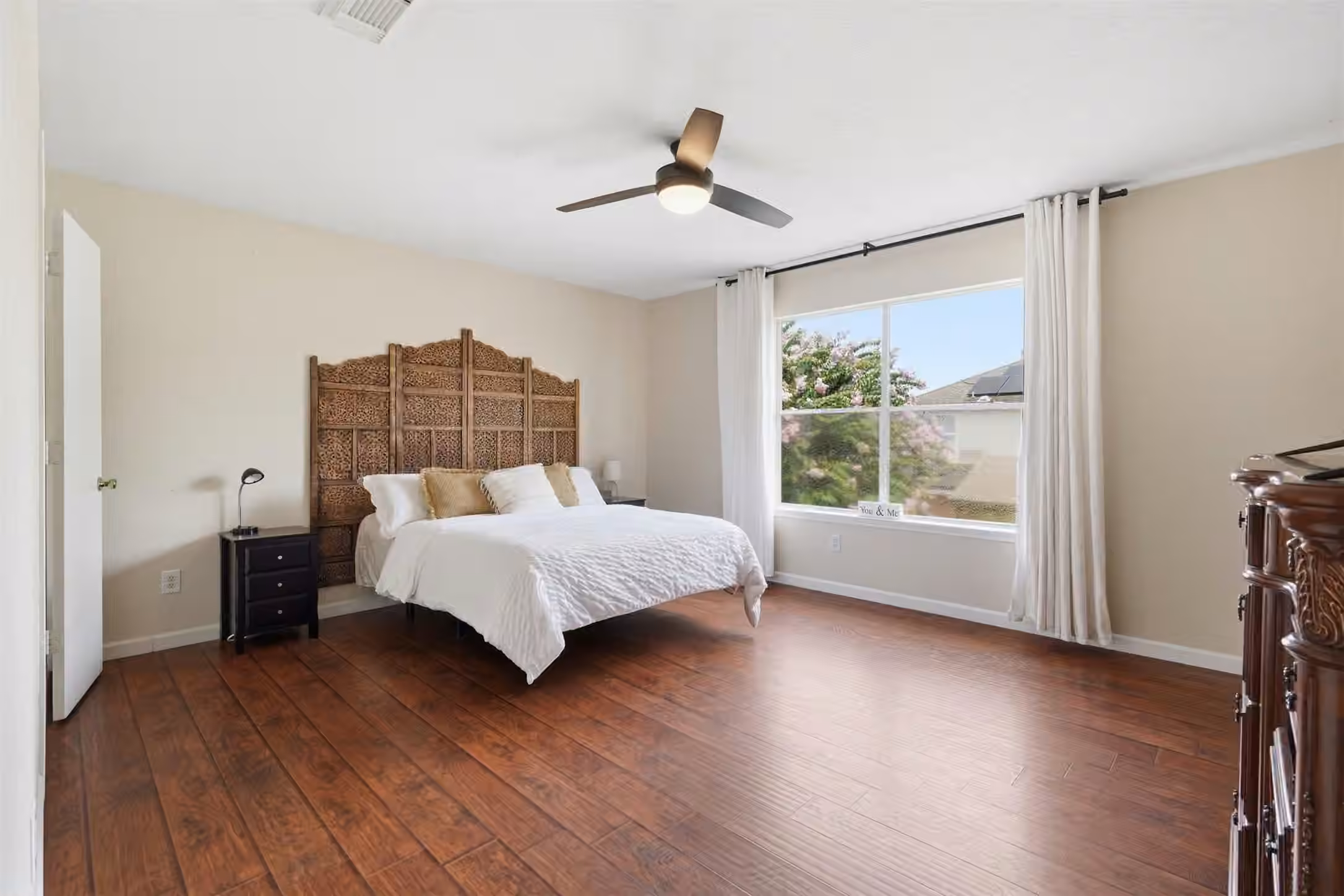 Photo 7 of 807 Oak West Drive, Houston, TX