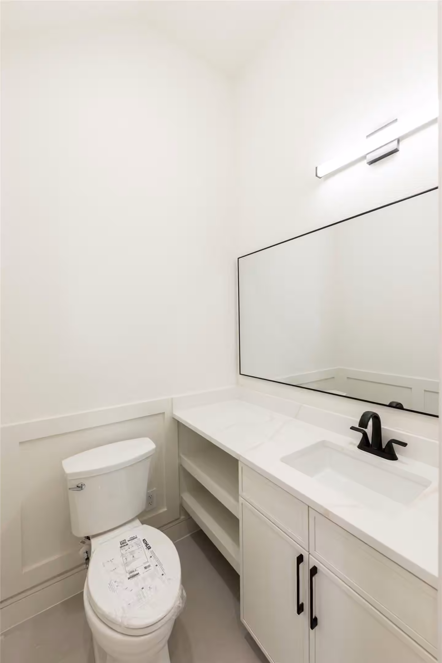 Photo 5 of 1122 E 27TH ST A, Houston, TX