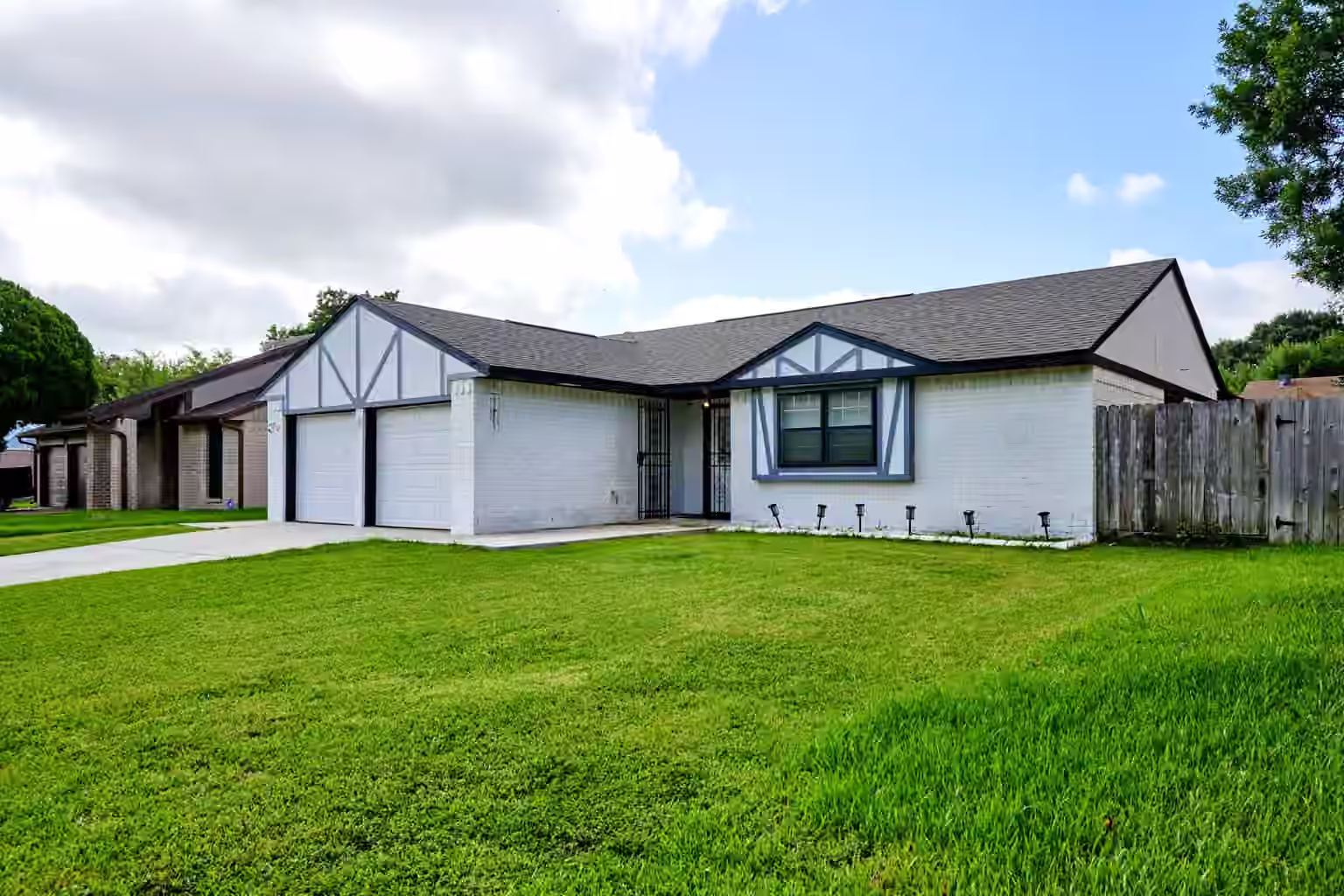 Photo 2 of 1127 Gentle Bend Drive, Missouri City, TX