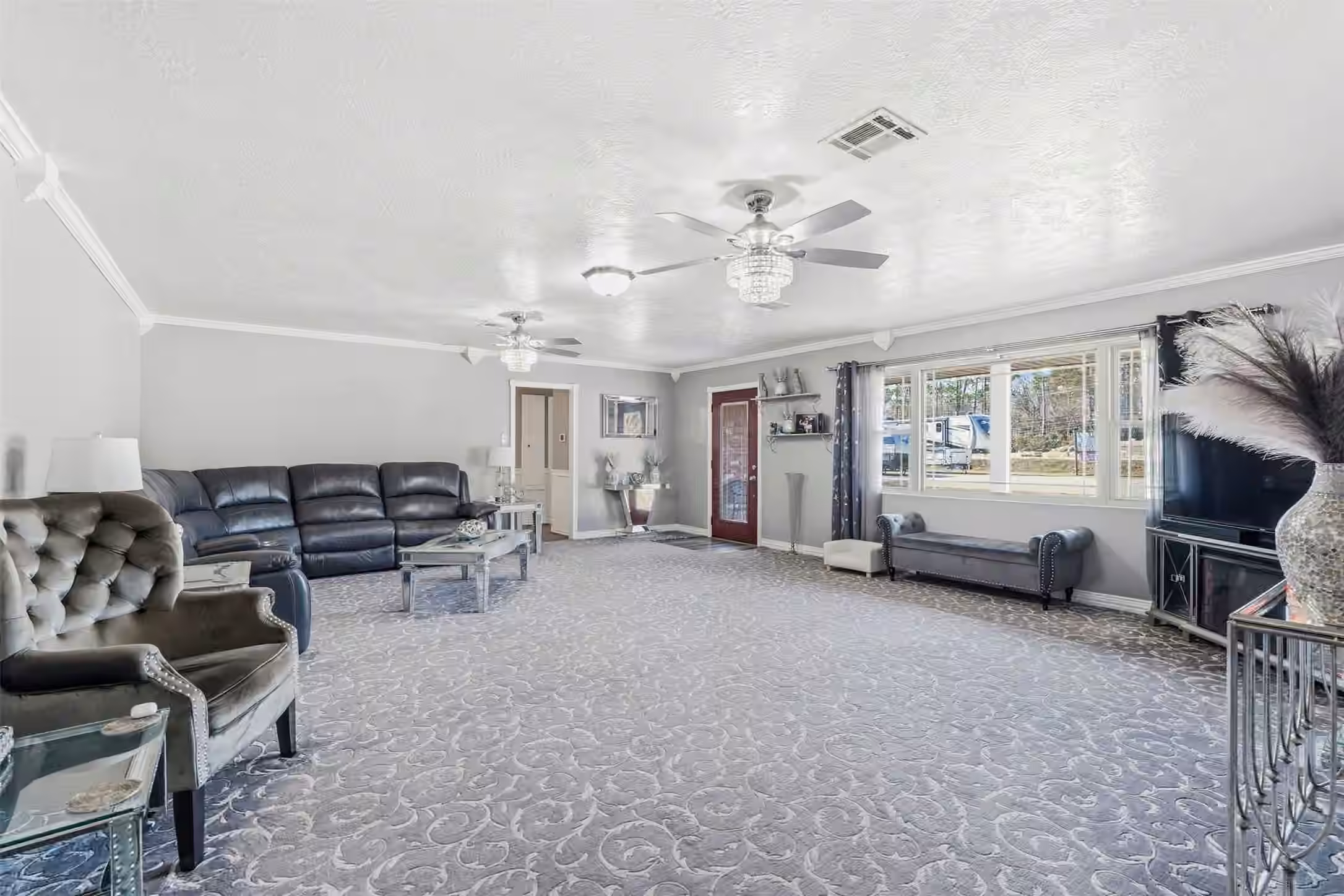 Photo 7 of 25916 Fm 2100 Road, Huffman, TX