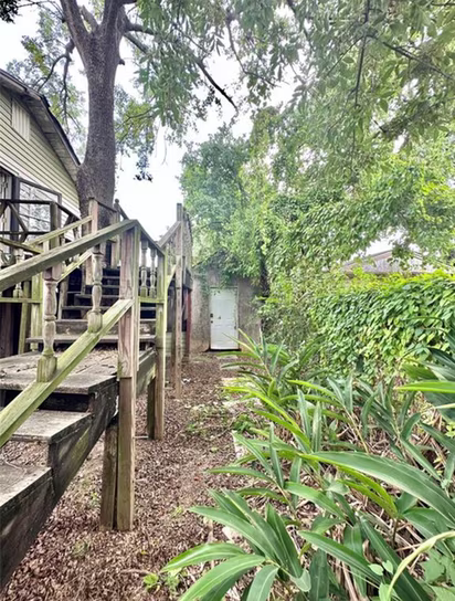 Photo 5 of 7215 Victoria St Street, Houston, TX