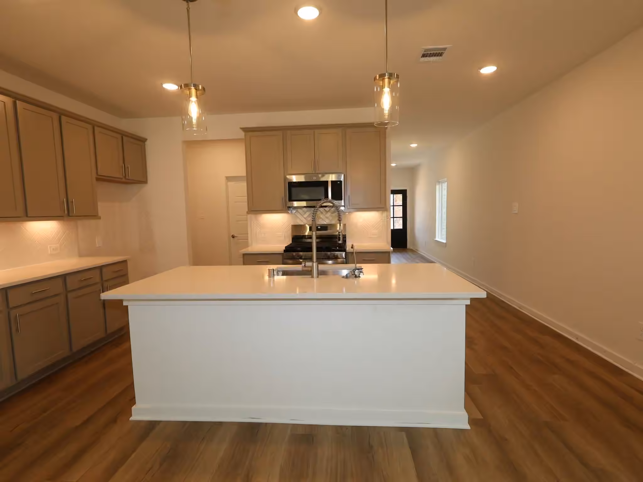 Photo 4 of 21430 Jacaranda Blossom Way, Tomball, TX
