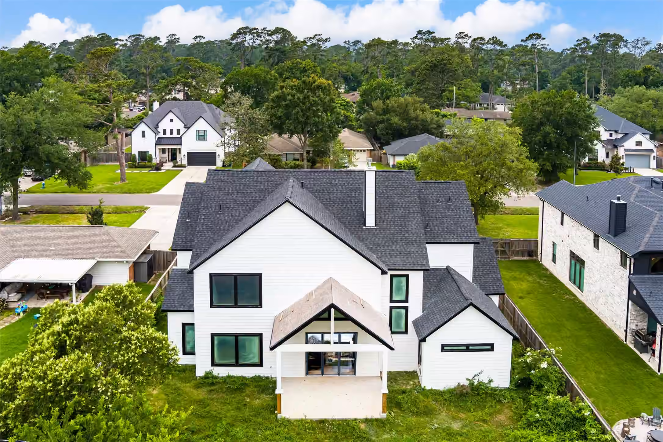 Photo 3 of 1730 Parana Drive, Houston, TX