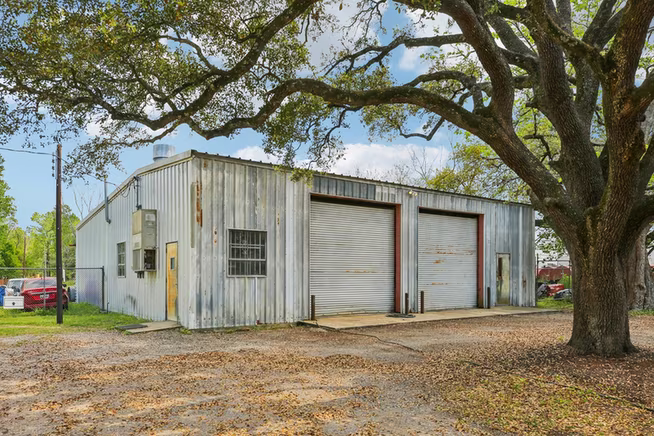 Photo 6 of 27330 E Hardy Road, Spring, TX