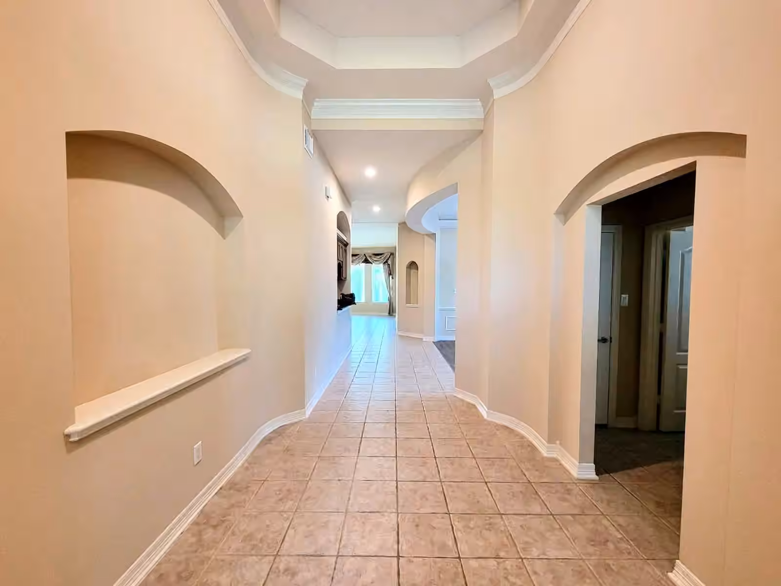 Photo 2 of 10327 Earlington Manor Drive, Spring, TX