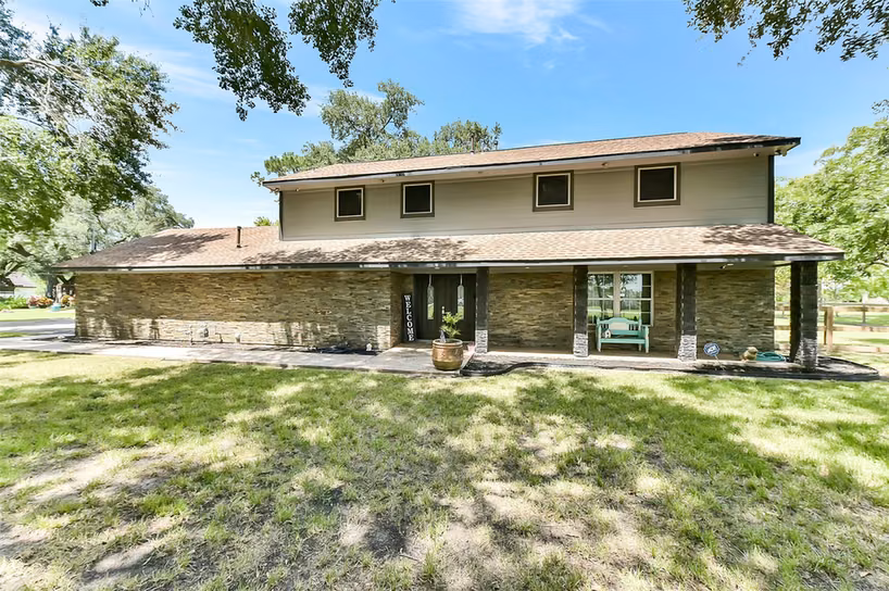 Photo of 4190 County Road 145, Alvin, TX 77511