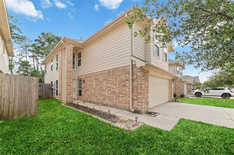 Photo 2 of 16547 Mablethorpe Lane, Houston, TX