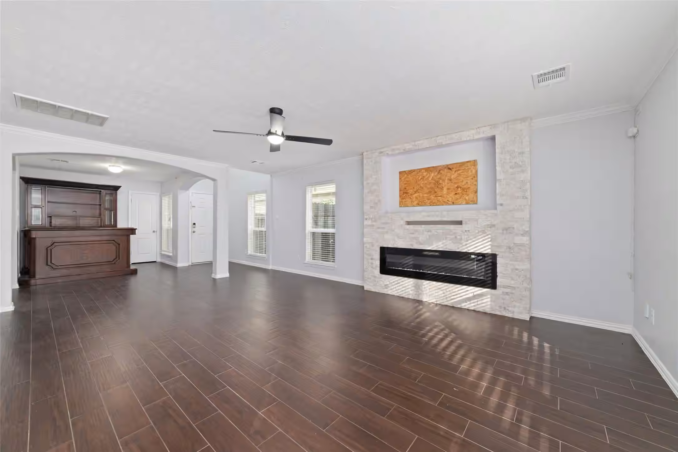 Photo 5 of 16547 Mablethorpe Lane, Houston, TX