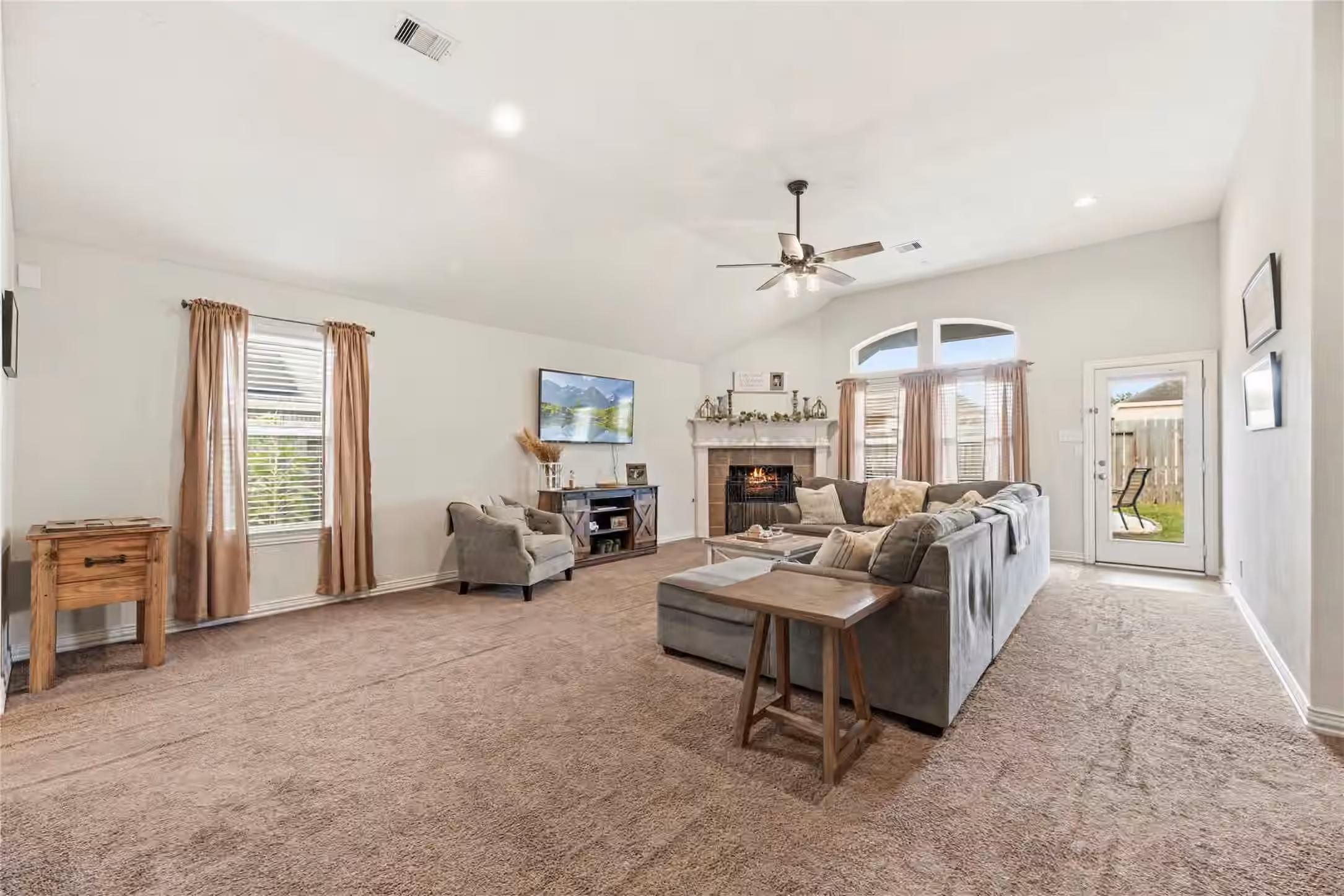 Photo 6 of 16014 Mark Crest Drive, Hockley, TX