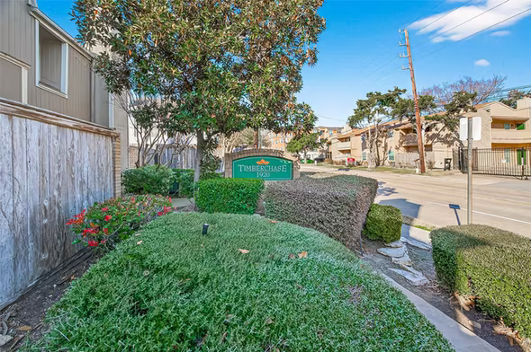 Photo 5 of 1920 Augusta Drive 7, Houston, TX