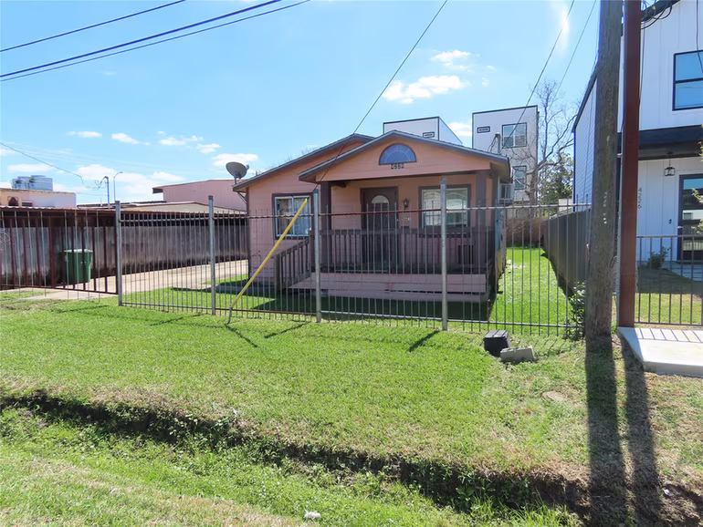 Photo 2 of 4228 Sterling Street, Houston, TX