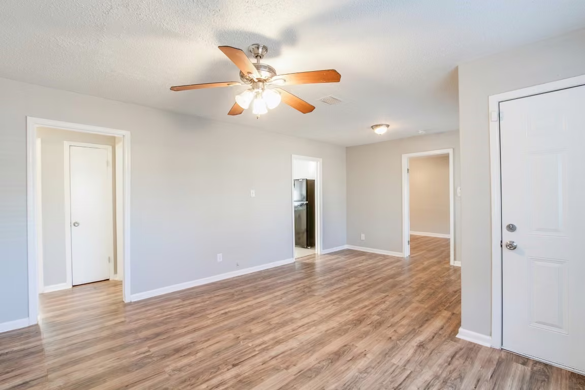 Photo 6 of 10201 Homestead Road, Houston, TX