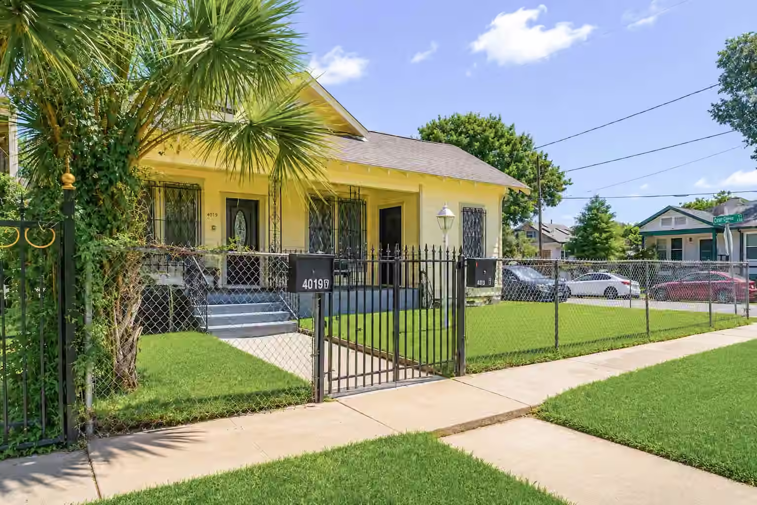 Photo 2 of 4019 Garrow Street, Houston, TX