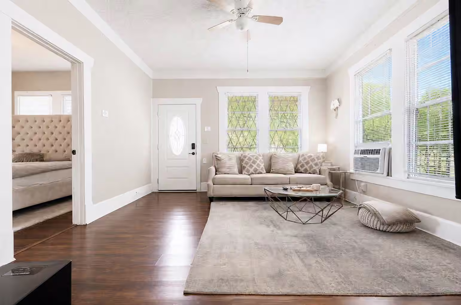 Photo 5 of 4019 Garrow Street, Houston, TX