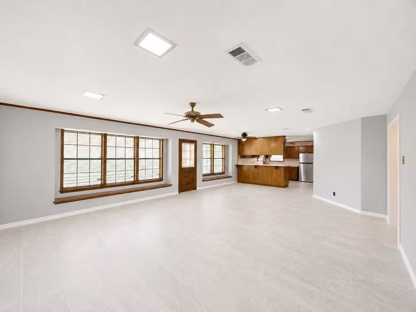 Photo 6 of 708 Shady Lane, La Marque, TX