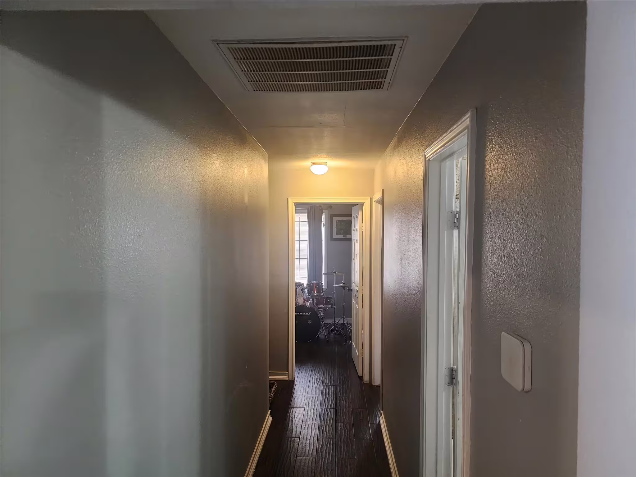 Photo 6 of 510 Edgebrook Drive, Houston, TX