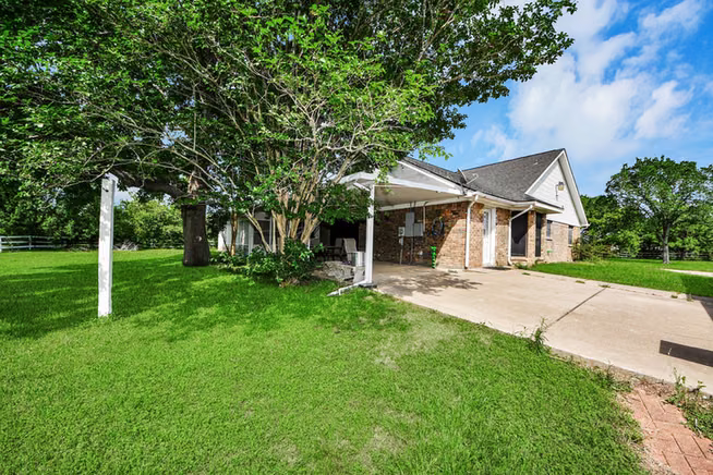 Photo 4 of 12746 Roy Road, Pearland, TX