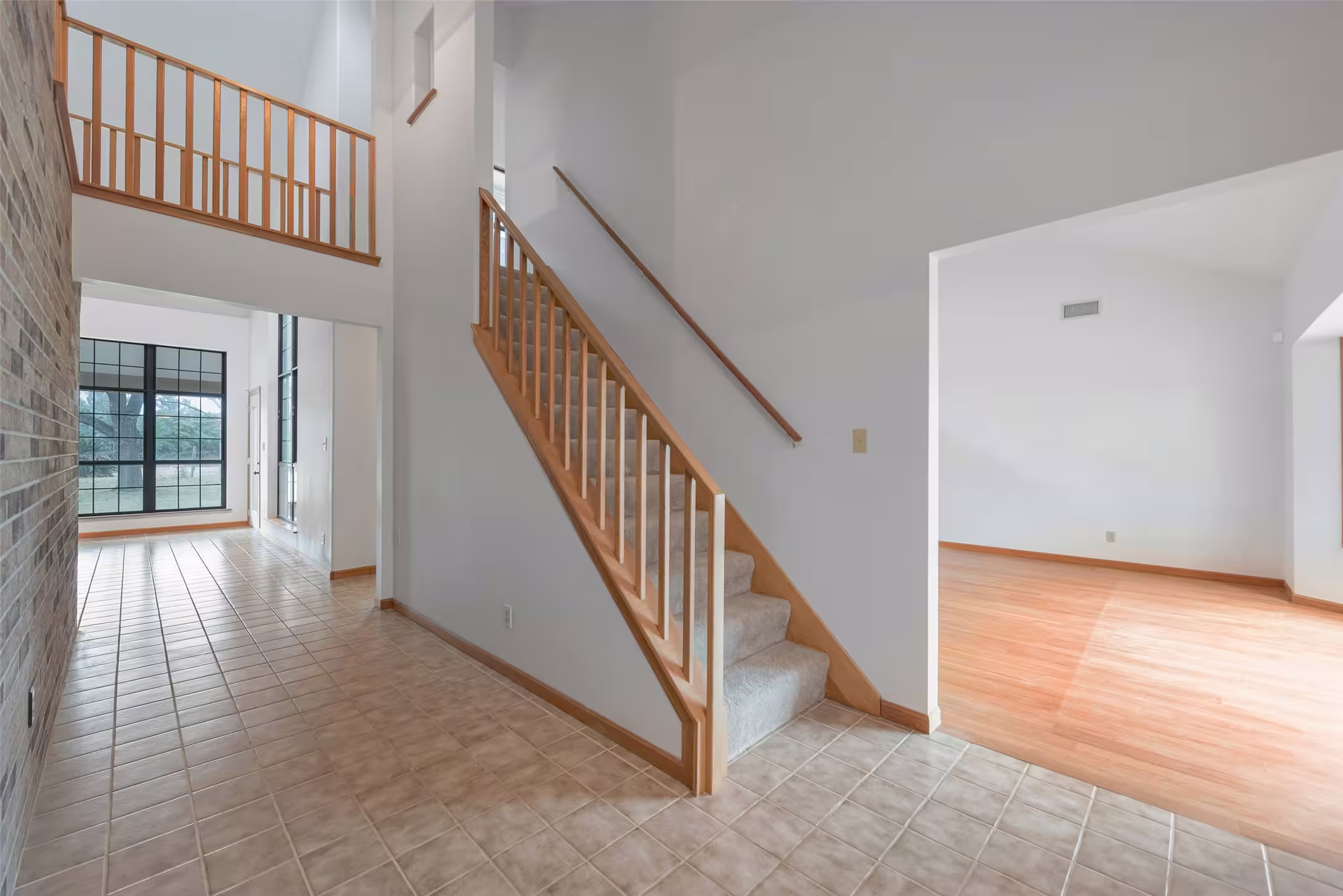 Photo 6 of 9811 Miner Road, Highlands, TX