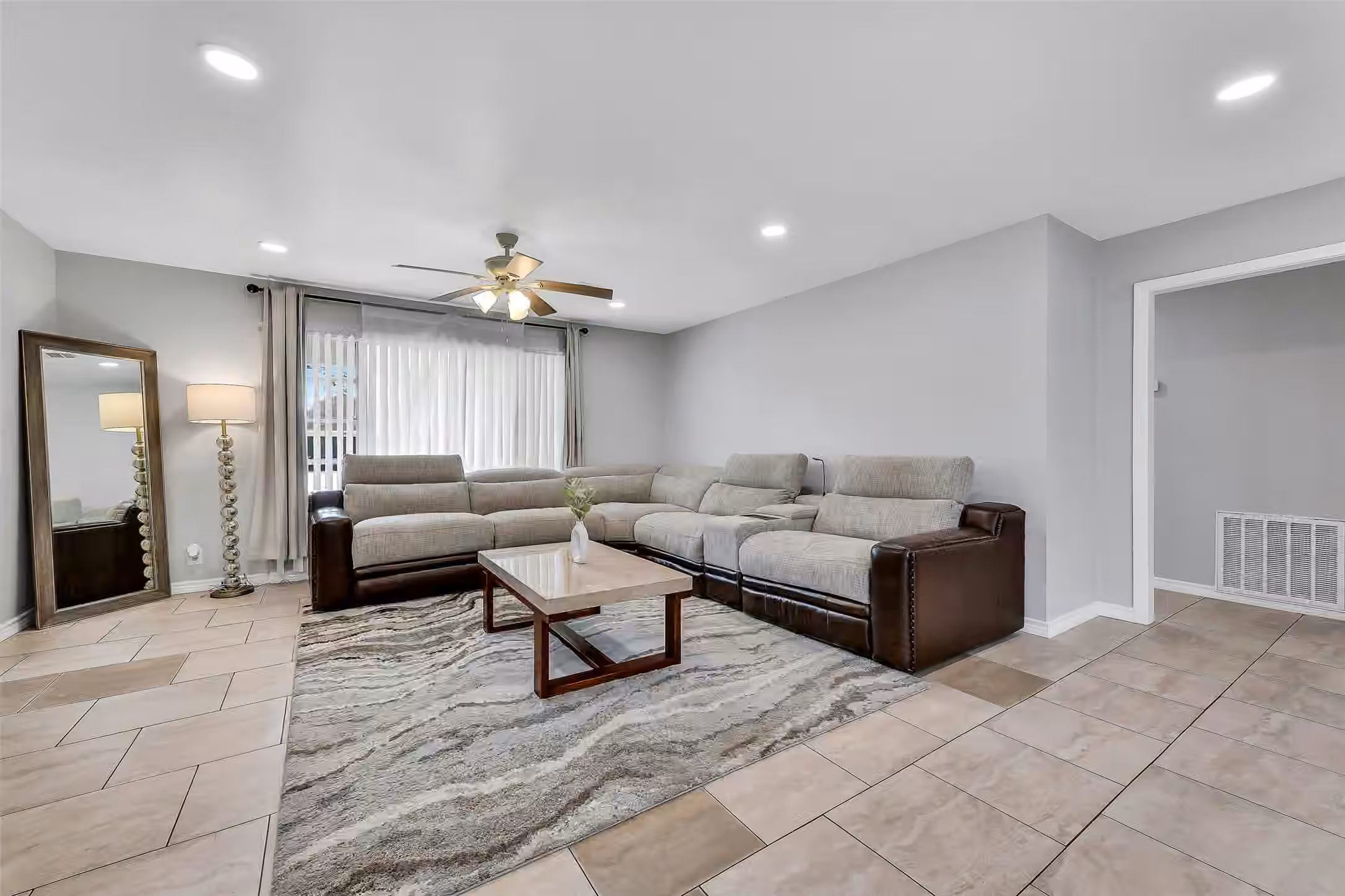 Photo 6 of 822 Dutch Street, Deer Park, TX