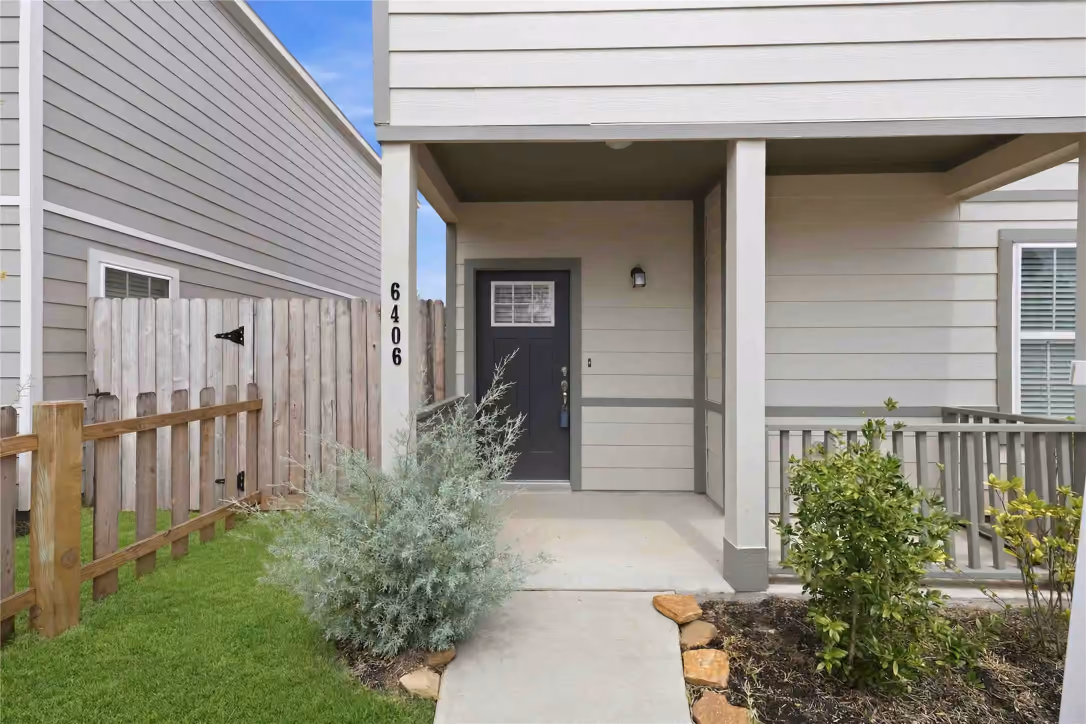 Photo 3 of 6406 Calhoun Road, Houston, TX