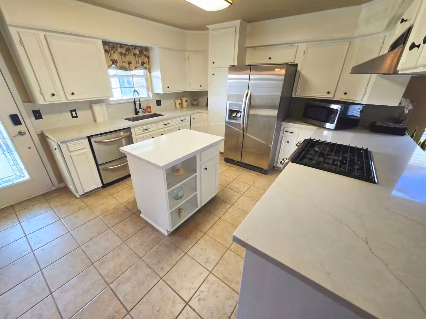 Photo of 1 N Pelican Street, La Marque, TX 77568