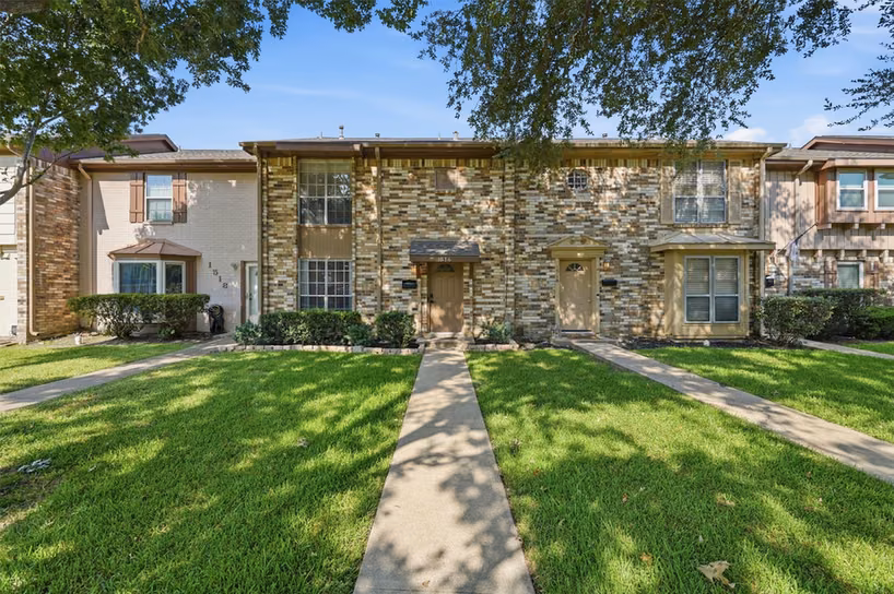 Photo of 1516 S 8th Street, La Porte, TX 77571