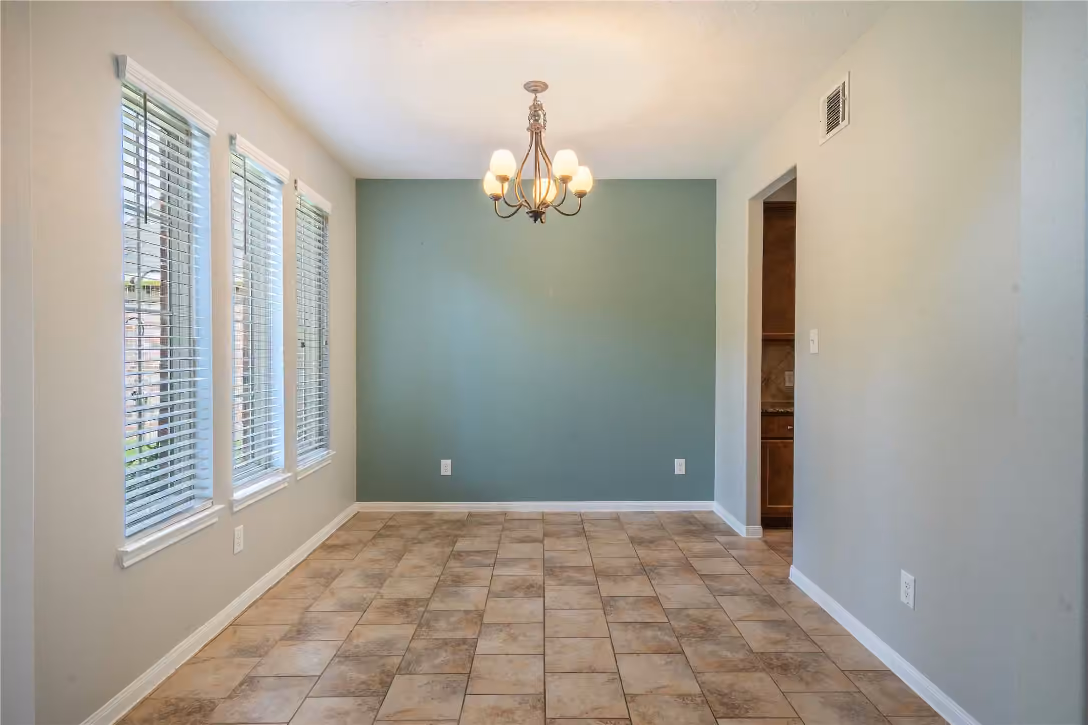 Photo 7 of 12202 Brightwood Drive, Montgomery, TX