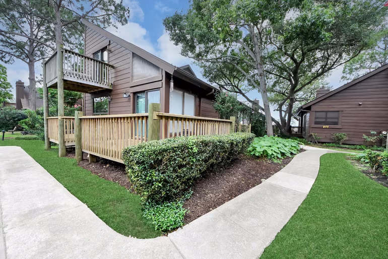 Photo 2 of 651 Davis Road, League City, TX