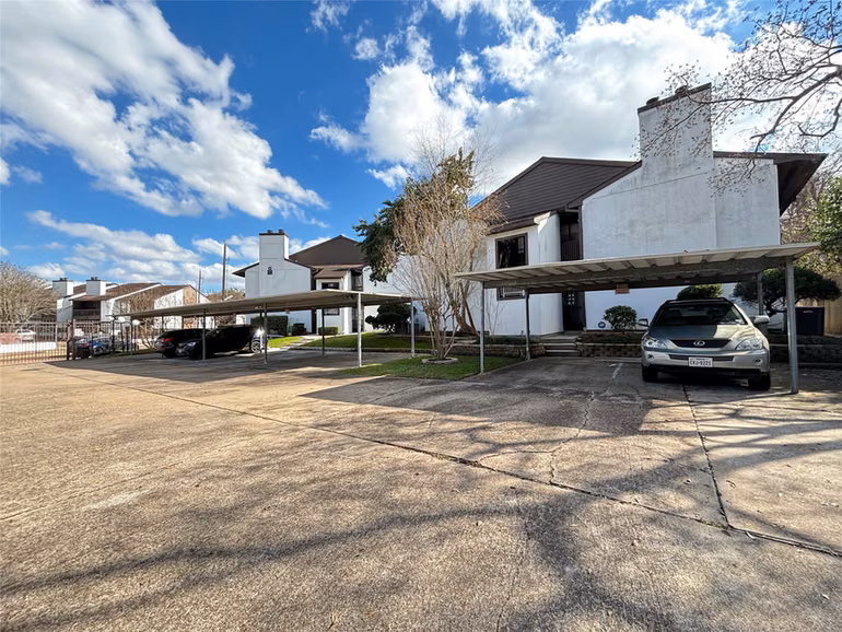 Photo 3 of 8020 Braesmain Drive 1604, Houston, TX