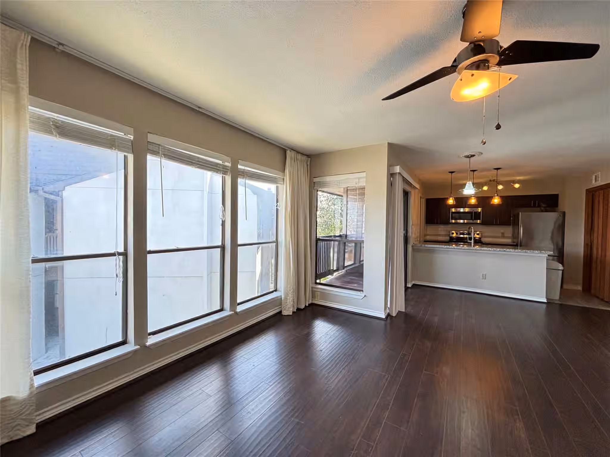 Photo 6 of 8020 Braesmain Drive 1604, Houston, TX