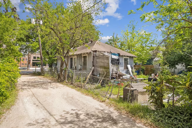 Photo 4 of 1707 Yale Street, Houston, TX