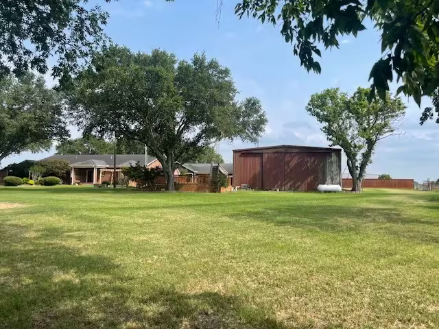 Photo 2 of 8695 N State Highway 71, El Campo, TX