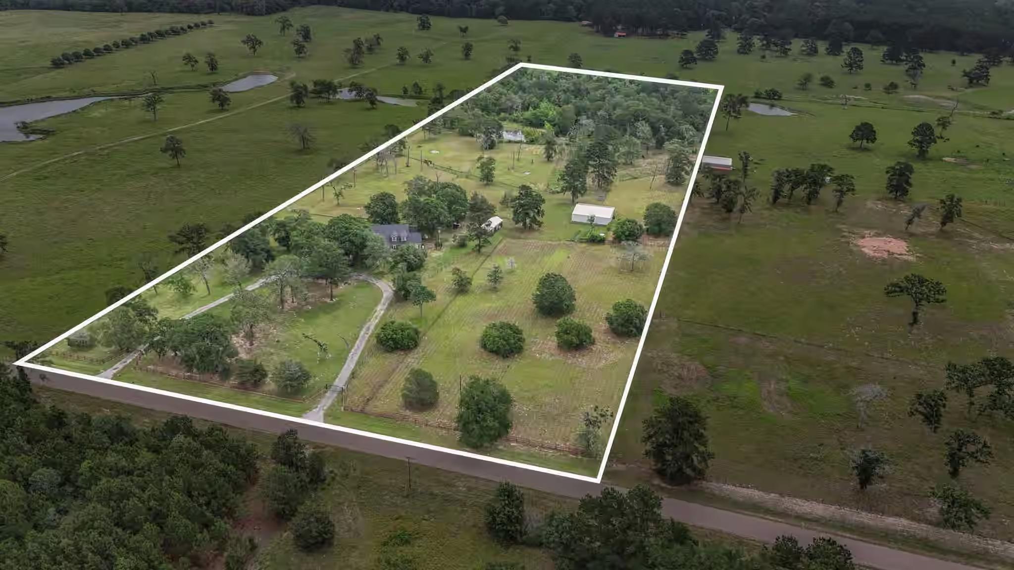 Photo 2 of 32540 Courtney, Navasota, TX