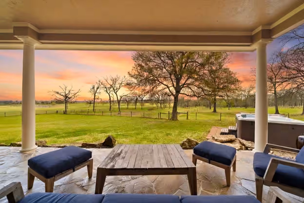 Photo 3 of 32540 Courtney, Navasota, TX