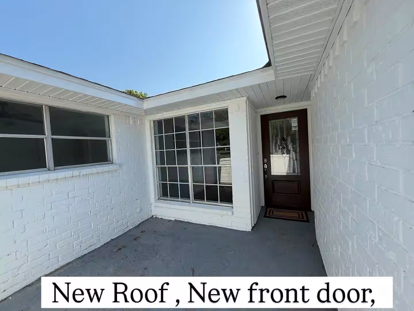 Photo 3 of 501 Valley Brook Drive, La Porte, TX