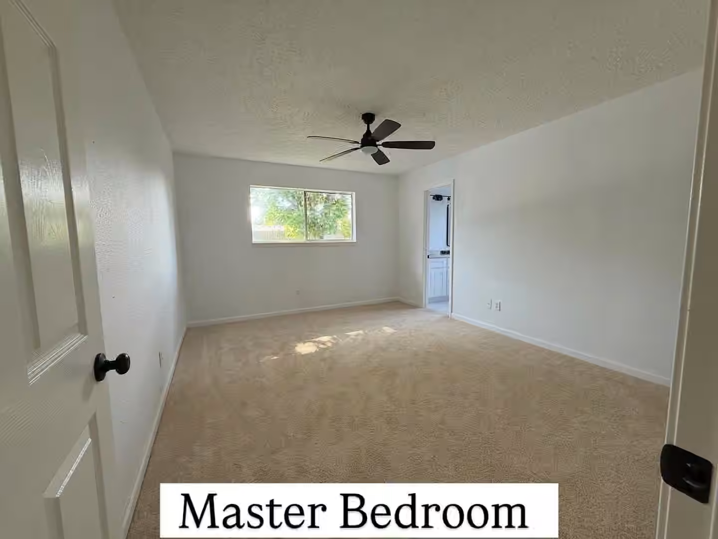 Photo 6 of 501 Valley Brook Drive, La Porte, TX