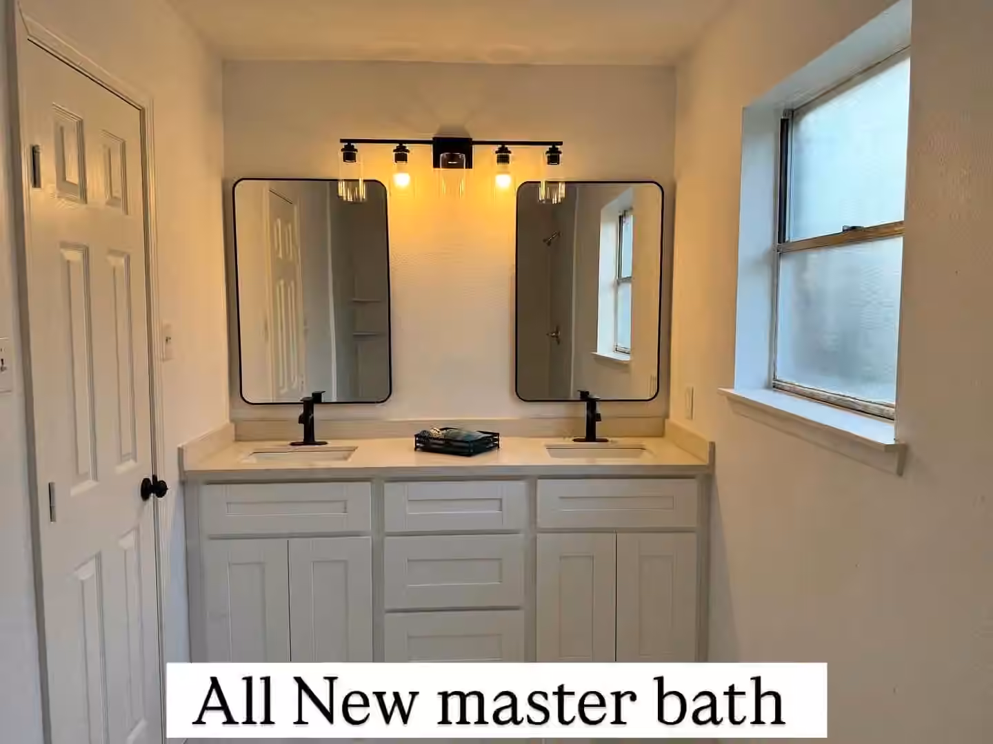 Photo 7 of 501 Valley Brook Drive, La Porte, TX