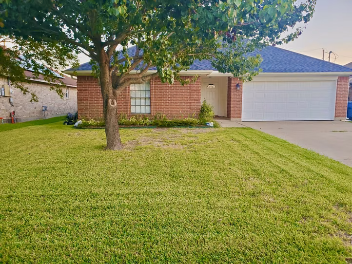 Photo of 2927 30th Avenue N, Texas City, TX 77590