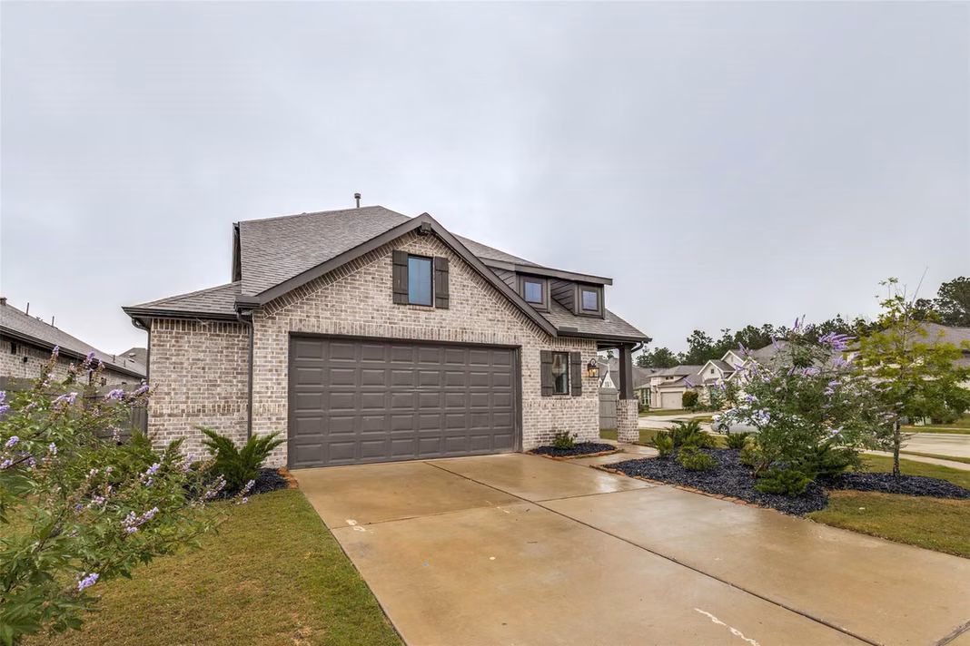 Photo 2 of 16023 Harvest Moon Court, Conroe, TX
