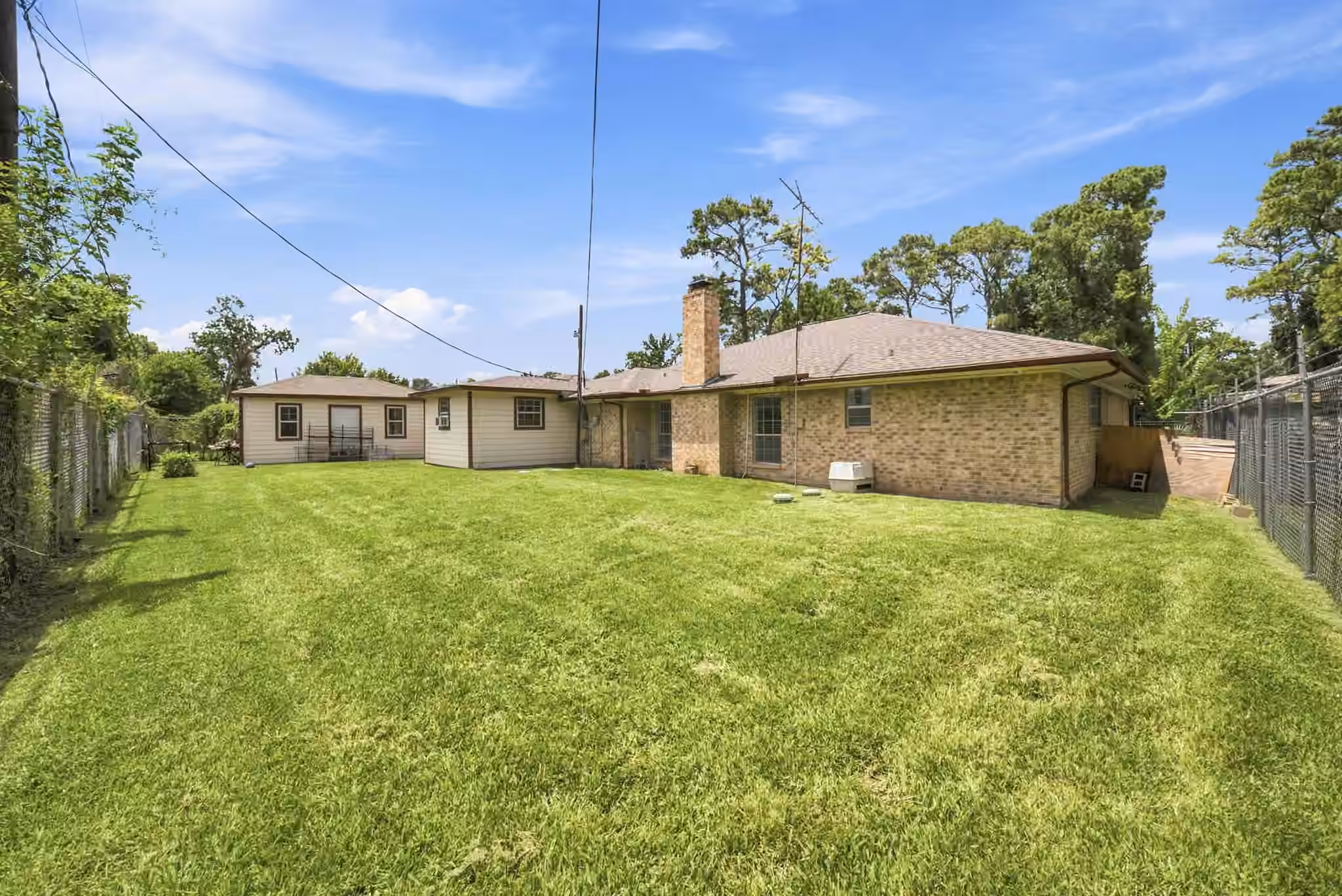 Photo 3 of 2314 Verhalen Avenue, Houston, TX
