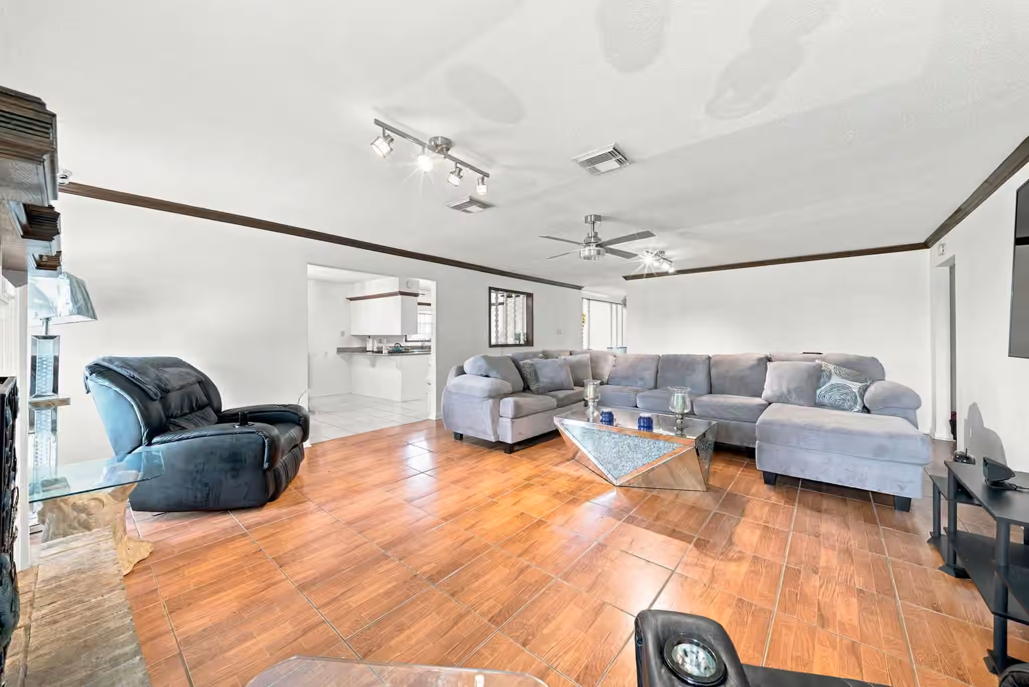 Photo 4 of 2314 Verhalen Avenue, Houston, TX