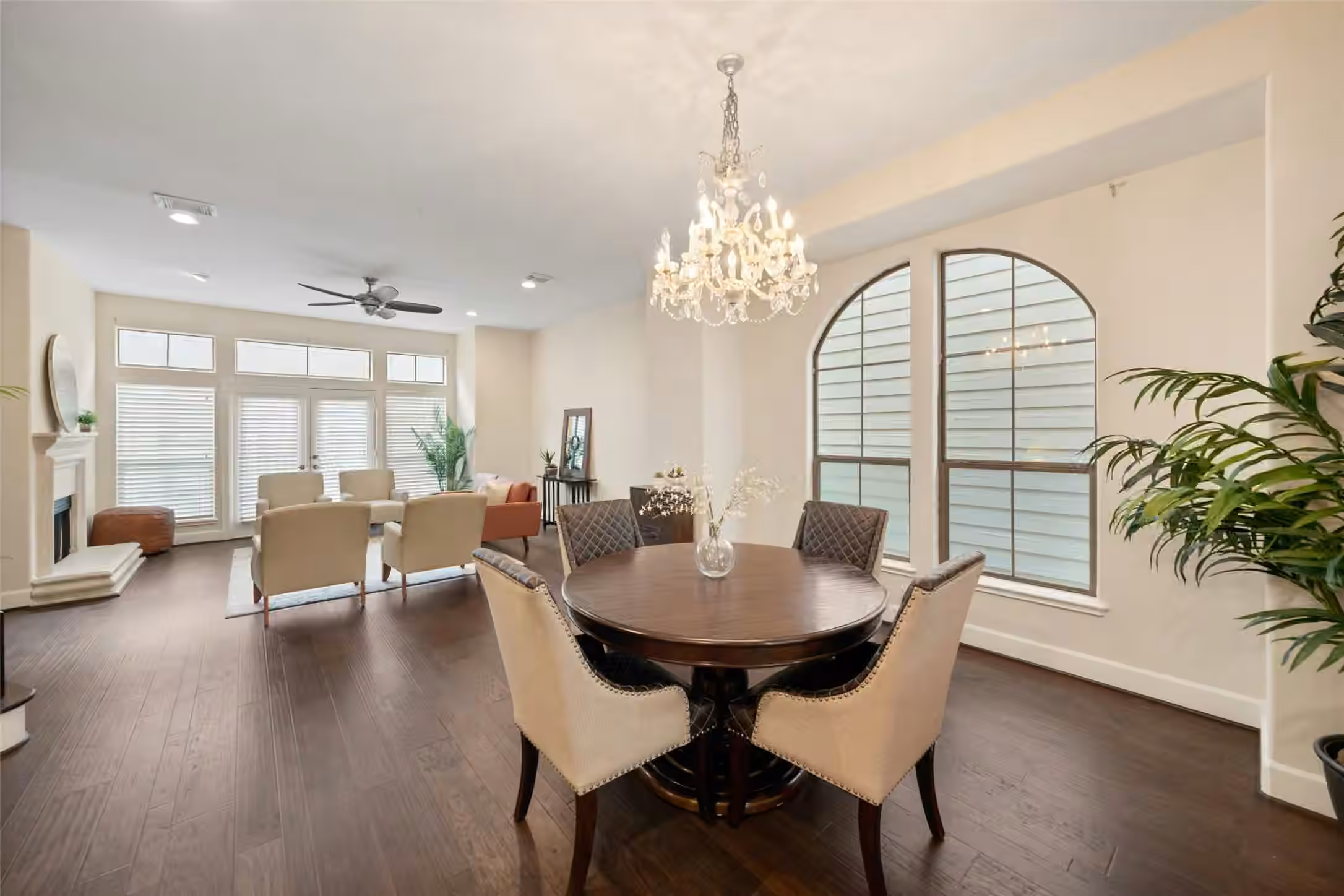 Photo 7 of 562 Bomar St Street, Houston, TX