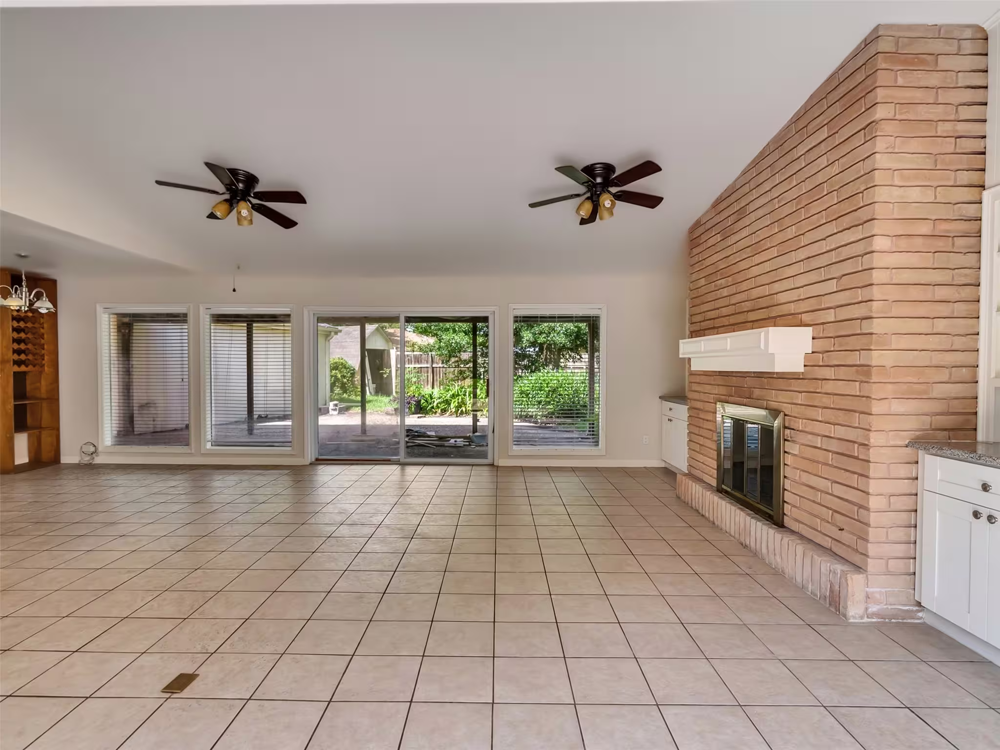 Photo 7 of 3015 Inwood Drive, Dickinson, TX