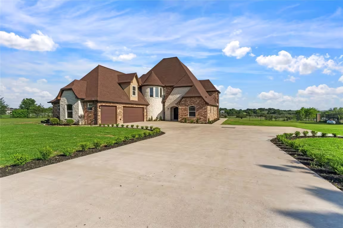 Photo 4 of 2830 Airport Road, Brenham, TX