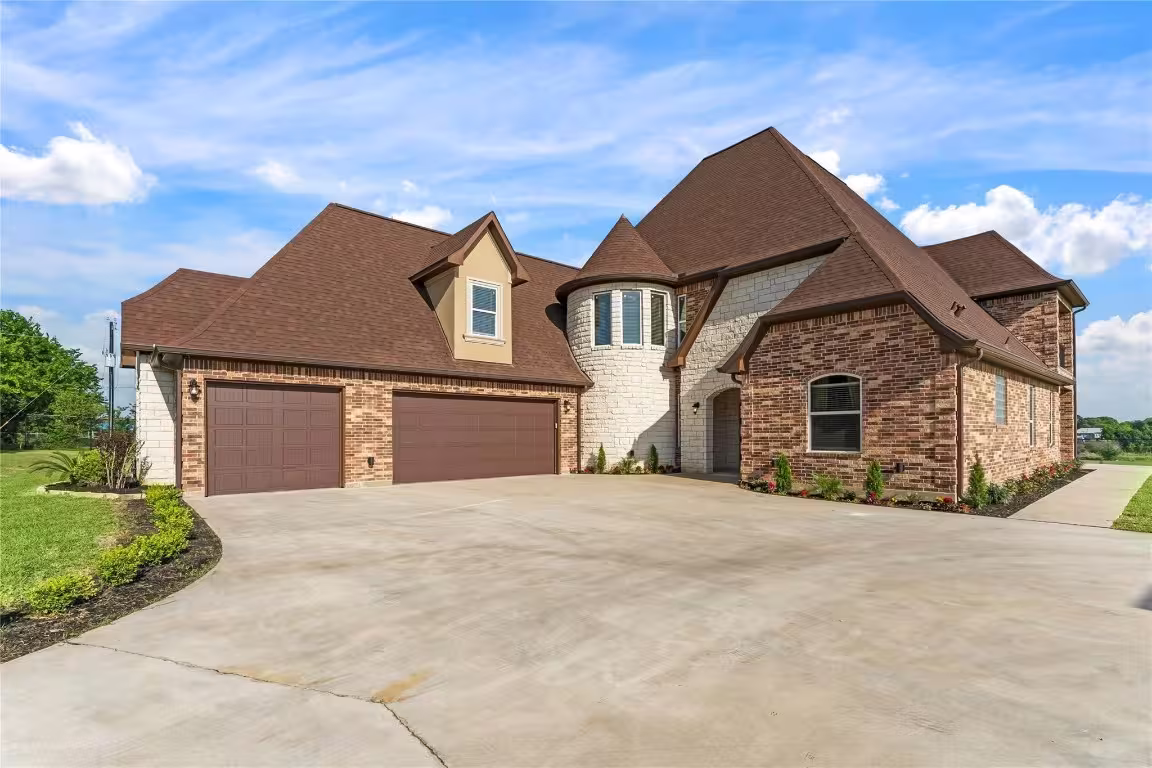 Photo 5 of 2830 Airport Road, Brenham, TX