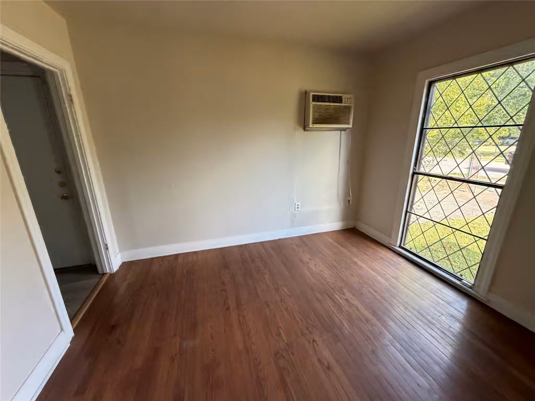 Photo 5 of 7306 Garden Street, Houston, TX