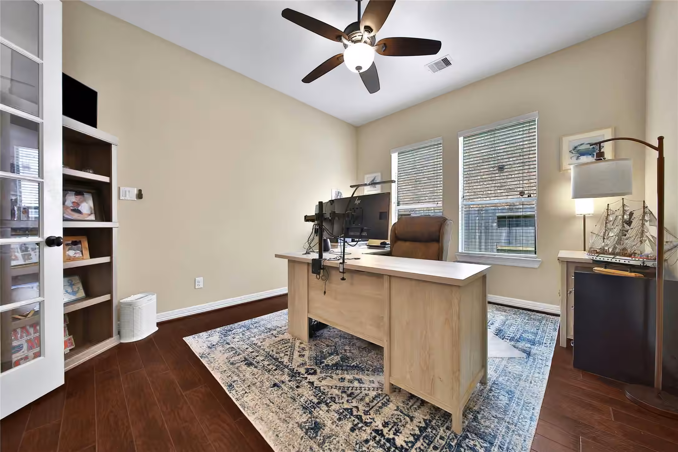 Photo 7 of 10118 Hutton Park Drive, Katy, TX