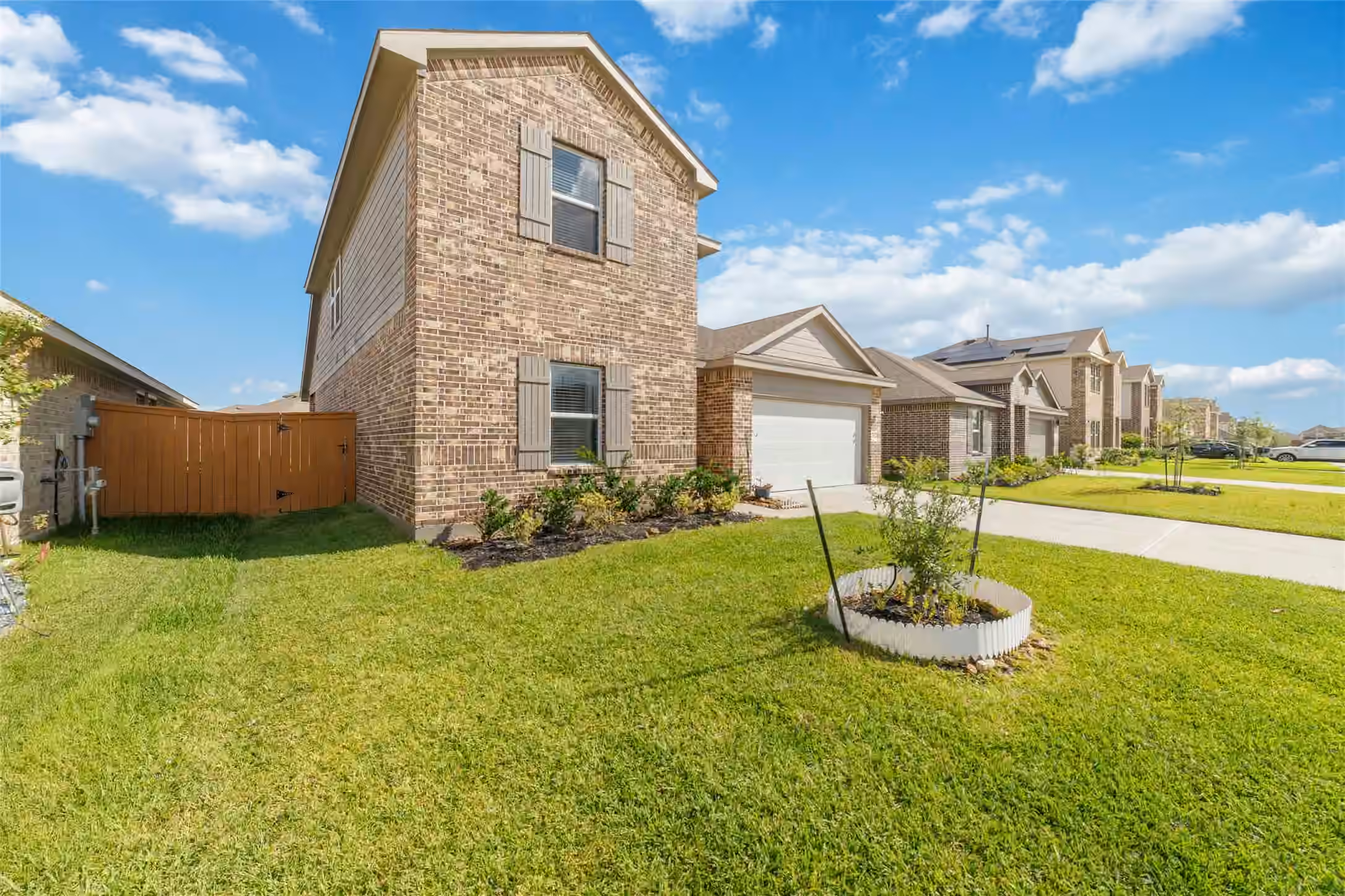 Photo 4 of 4924 Almond Terrace Drive, Katy, TX